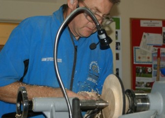 Hollowing the top of the bowl